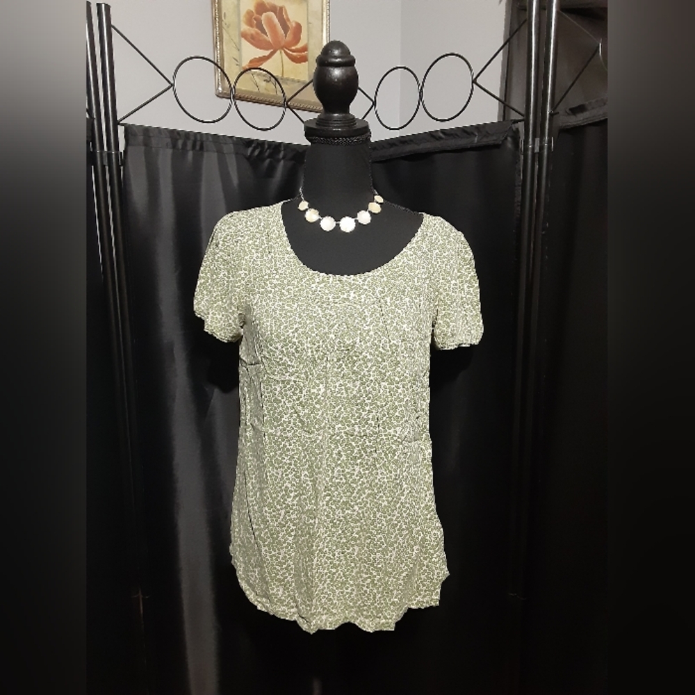 GAP Green Floral Women's Blouse 100% Modal Size Small Cotrage Core Minalmilist